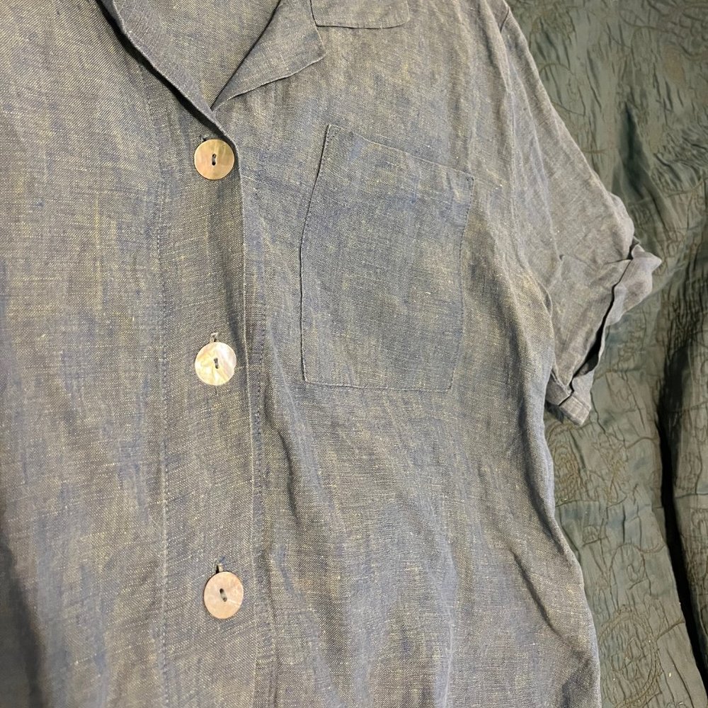 Boxy Linen Button Down - Picture 3 of 8